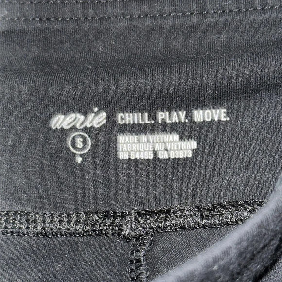black Aerie chill play move leggings size small - Picture 3 of 3